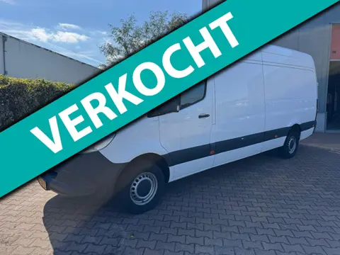 Mercedes-Benz Sprinter 317 1.9 CDI L3H2 RWD Functional