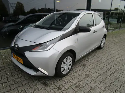 Toyota Aygo 1.0 VVT-i x-fun (bj 2017)