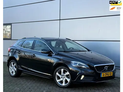 Volvo V40 Cross Country 1.6 D2 Ocean Race Automaat |Pano |Memory |Camera |Leer |Stoelverw |Trekhaak 