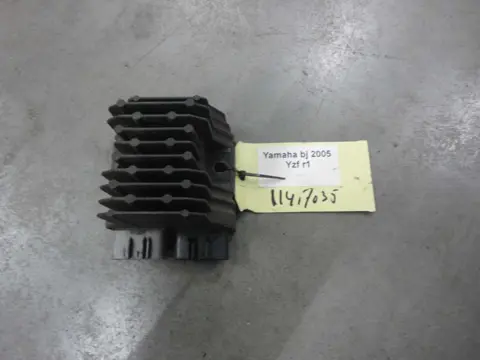 SPANNINGSREGELAAR Yamaha YZF R1 2004 - 2006
