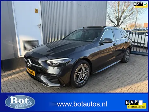 Mercedes-Benz C-klasse Estate 300 e AMG Line / NEDERLANDSE AUTO / LEDER / NAVIGATIE / ACHTERUITRIJCA