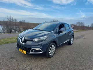Renault Captur 0.9 TCe Expression. AIRCO, PARKEERSENSOREN, CRUISE CONTROLE, NAVIAGATIE!