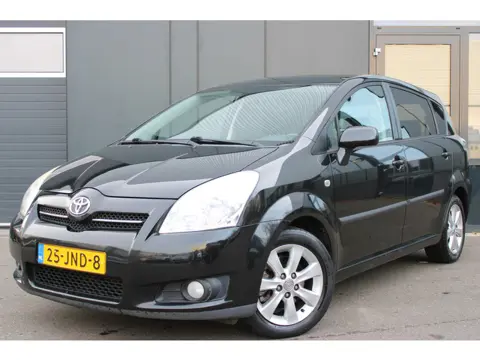 Toyota Verso 1.8 VVT-I LUNA | NL-AUTO! | CRUISE! | TREKHAAK!