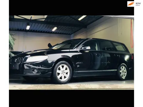 Volvo V70 2.0/ Cruise/ Half Leer/ Climate/ APK tot Dec 2026