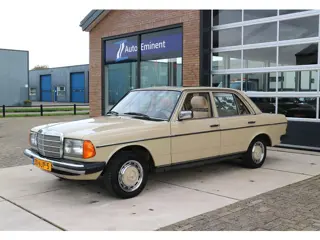 Mercedes-Benz W123 200 Automaat Schuifdak Puntgaaf