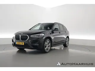 BMW X1 sDrive20i 192PK High Executive - Automaat | Afn. Trekhaak | Nav | Cruise | ACC | Led | Elek. 