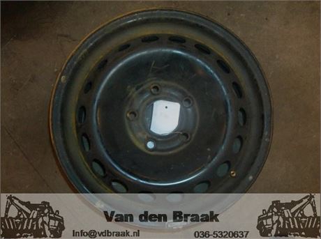 Renault Megane 2008-2016 Stalen velg 15 inch