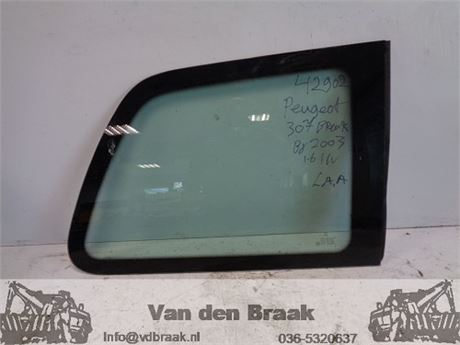 Peugeot 307 Break 2002-2009 Zijruit rechts achter