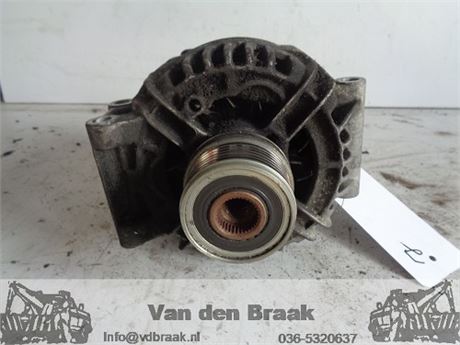 Renault Megane 1.6 16V 1999-2002 Dynamo met vrijlooppoelie