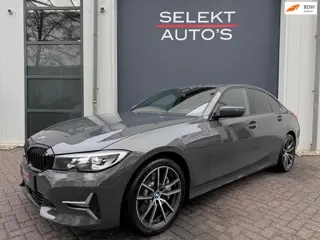 BMW 3-serie 330i Executive Edition M Aut. Leder/Head Up/LED/Car Play/Climate/Cruise/18 Inch/Camera/K