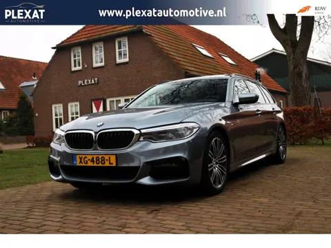 BMW 5-serie Touring 520d High Executive Aut. | M-Pakket | Panorama | HUD | Virtual Dash | Stoelverwa