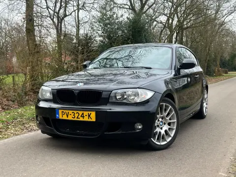 BMW 1-serie 116i | M-pakket + Airco Nu € 3.950,-!!!