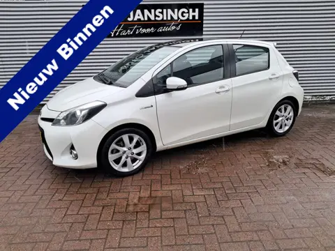 Toyota Yaris 1.5 Full Hybrid Dynamic met Panoramadak! | Clima | Camera | Navigatie | Afneembare fiet