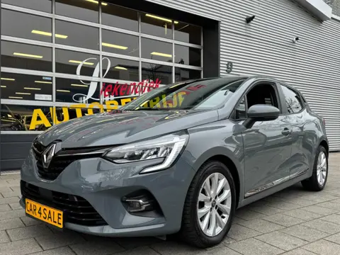 Renault Clio 1.0 TCe Intens - Navigatie / Apple CarPlay I Airco I Sport velgen I PDC I Stoelverwarmi