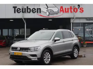 Volkswagen Tiguan 1.4 TSI ACT Connected Series Panoramadak, Navigatie, Schuif- kanteldak, Apple Carp