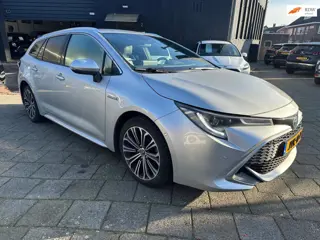 Toyota Corolla 1.8 Hybrid Executive | Leder | HUD | CarPlay | 1e Eigenaar