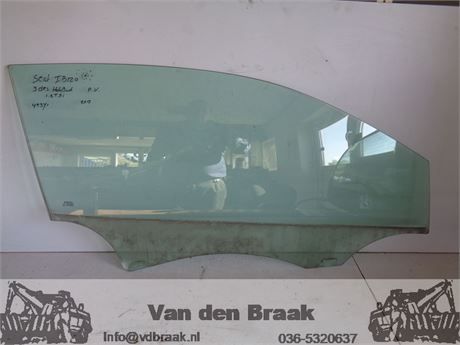 Seat Ibiza 3 deurs 2008-2015 Portierruit rechts