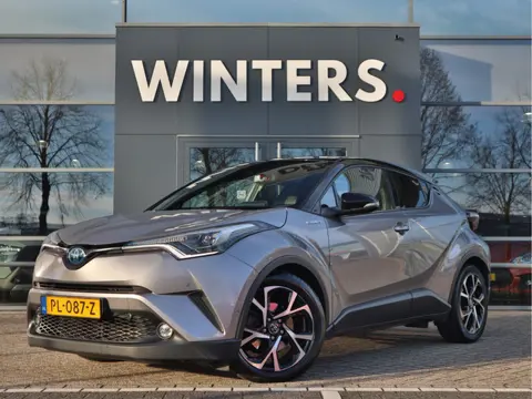 Toyota C-HR 1.8 Hybrid Bi-Tone Plus | Camera | Navigatie | Stoel/Stuurverwarming | Trekhaak | Leder 