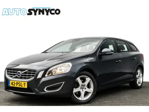 Volvo V60 1.6 T4 Kinetic I Cruise Control I Trekhaak I Climate Control I Navi I Automaat I Volledig 