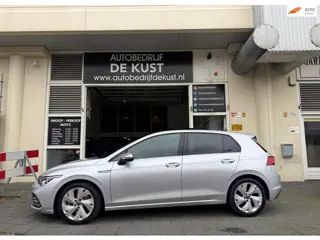 Volkswagen GOLF 1.5 eTSI DSG 2021 Pano IQ-Drive Cam