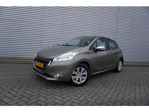 Peugeot 208 1.2 VTi Allure Airco / Cruise / Elektr. ramen / Parkeers. / NAP