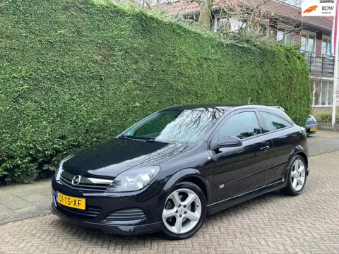 Opel Astra GTC 2.0 T OPC/SPORT/170PK/6BAK/AIRCO KOUD/NETJES!
