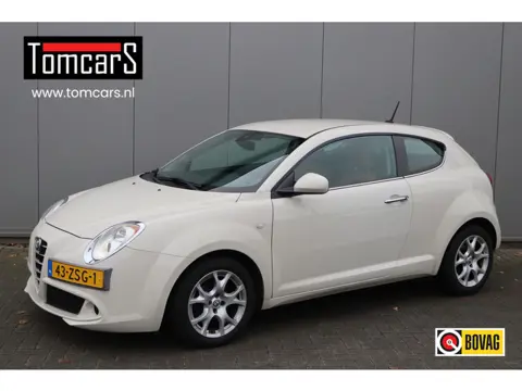 Alfa Romeo MiTo 0.9 TwinAir Distinctive Bluetooth/Parkeerhulp/Cruise-control/Leder