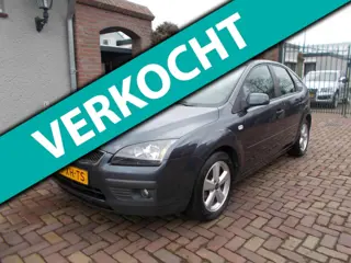 Ford Focus 1.6-16V Futura 5drs bj 2007 zeer nette auto nwe apk