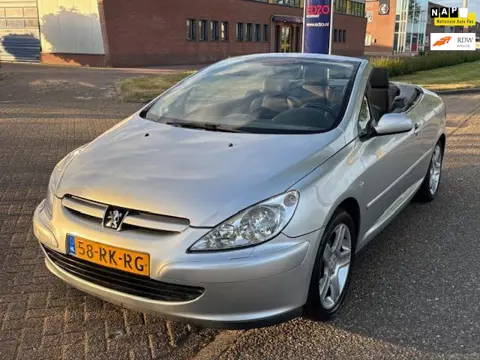Peugeot 307 CC 2.0-16V Dak werkt niet! ECC Audio/CD LMV 17" Leder Sportstoelen ESP Cruisecontrol Dea
