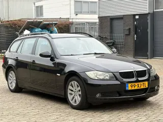 BMW 3-serie Touring 318i Business Line