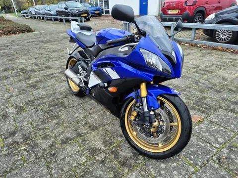 Yamaha YZF-R6 (bj 2008)