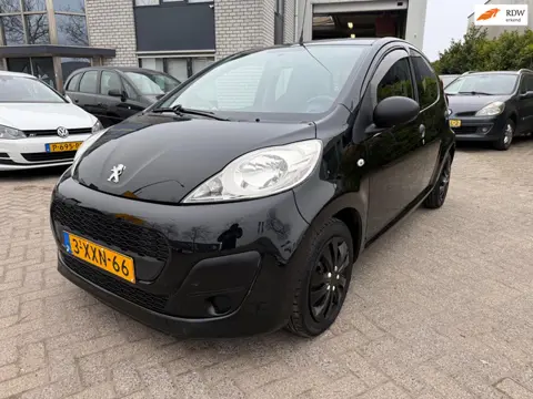 Peugeot 107 1.0 Urban Light Accent Nw Apk