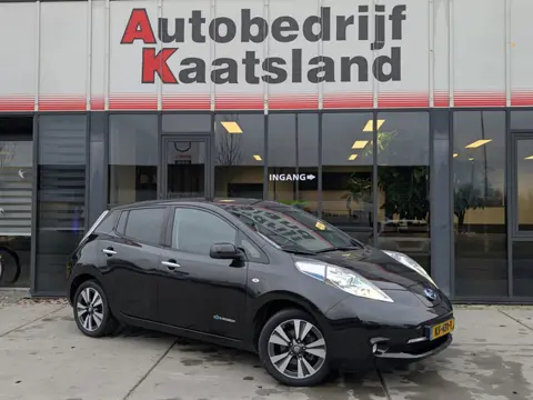 Nissan LEAF Tekna 30 kWh - Leer - Clima - Stoelverwarming -