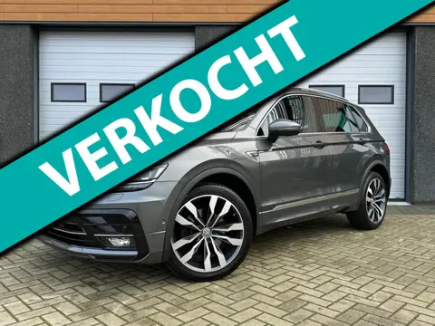 Volkswagen Tiguan 2.0 TSI 4Motion 3x R-Line 220PK Pano Trekhaak