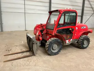 JCB 520-40 (bj 2013)