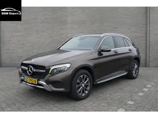 Mercedes-Benz GLC 220 d 4MATIC Ambition | Pano dak | Leer | Stoelverwarming | Elektrische stoelen |