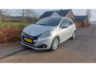 Peugeot 208 1.2 PureTech Urban Soul AIRCO/NAVI BJ 2016