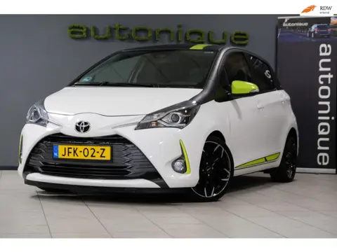 Toyota Yaris 1.5 VVT-i Executive Y20 Jubileum editie 4cil/6-bak