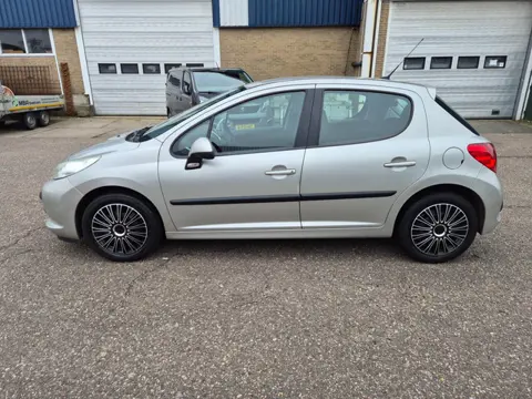 Peugeot 207 1.6 VTi XS, automaat/ km stand 93199(orgineel)