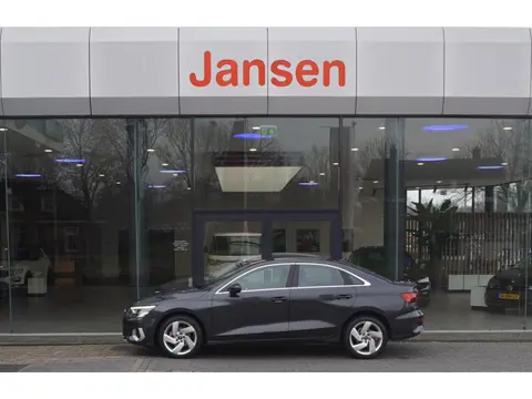 Audi A3 Limousine 30 TFSI Advanced edition | CARPLAY | CRUISE CTRL | SPORTSTOELEN | NAVI | VIRTUAL C