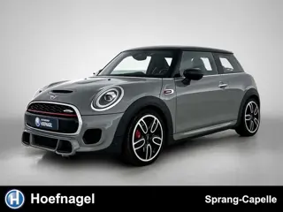 Mini Mini 2.0 John Cooper Works | Camera | Stoelverw. | Navi | Cruise Control | Harman/Kardon
