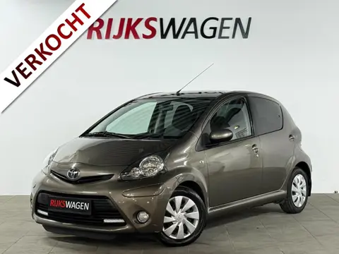 Toyota Aygo 1.0 VVT-i Aspiration LED/Elektrische ramen/Airco/Bluetooth