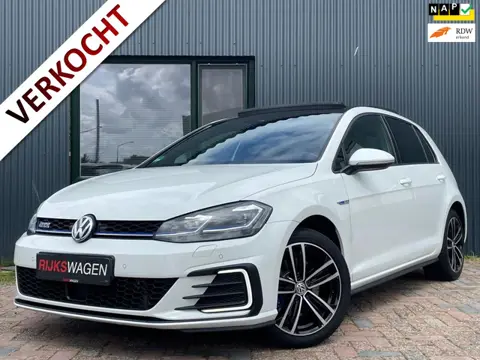 Volkswagen Golf 1.4 TSI PHEV GTE Pano, Digitale Dash, Navi