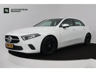 Mercedes-Benz A-klasse 180 Premium Plus (STOELVERWARMING, ACHTERUITRIJCAMERA, CRUISE CONTROL, NAVIGA