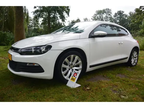 Volkswagen Scirocco 1.4 TSI Highline Plus*airco*cruise* pano*distributie kapot
