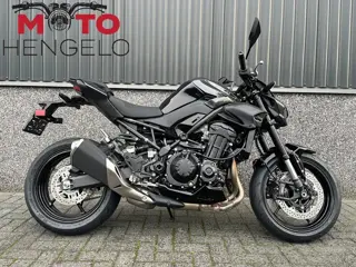 Kawasaki Z900 (bj 2026)
