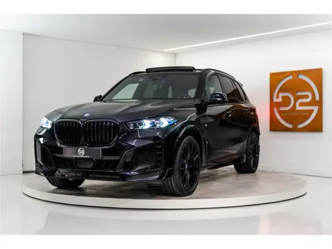 BMW X5 xDrive50e M-Sport 489PK | Bodykit | SkyLounge | Harman/Kardon | Individual | Drive Pro | VOL!