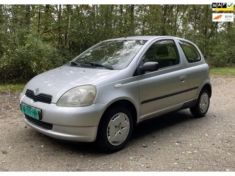 Toyota Yaris 1.3-16V Nieuwe APK inruil is mogelijk