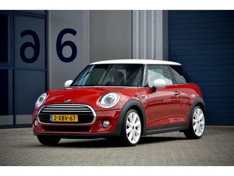 Mini Mini 1.5 Cooper Chili Business / NL Auto / Metallic / Navi Prof / Sportstoel