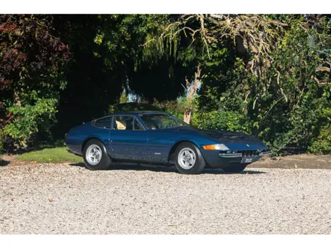 Ferrari 365 GTB/4 DAYTONA